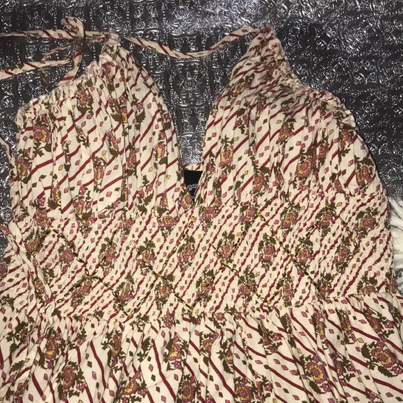 Dress - Picture 2 of 3